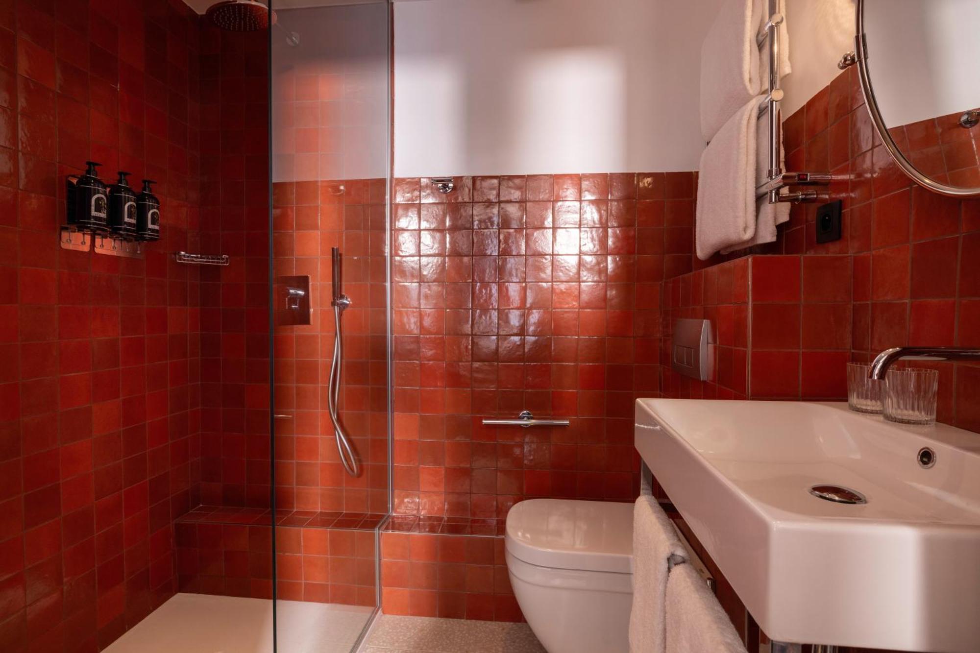 Hotel Ginette A La Folie & Spa Paryż Zewnętrze zdjęcie